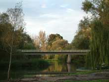 Die Spreebr&uuml;cke in Neubr&uuml;ck wieder bei Sonnenschein..