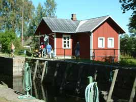 Die Schleuse in Lennartsfors.