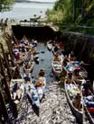 alle in der Schleuse